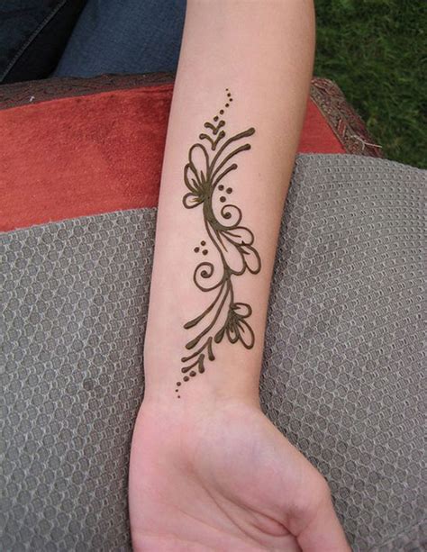 Simple Henna Tattoo On Wrist Tattoos Book 65000 Tattoos Designs
