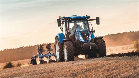 New Holland Returns To Cereals In 2018 Tillage And Soils