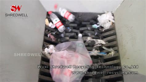 Dss 800 Plastic Bottle Shredding Machine Youtube