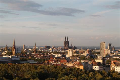 Mehr hintergrundinfos zu diesem nebenjob von zuhause liest du in unseren artikeln: Köln von Zu Hause aus. Foto & Bild | architektur ...
