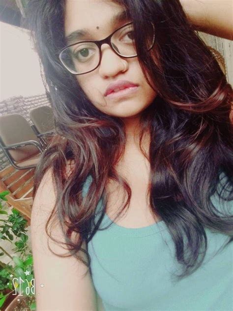 Desi Big Boobs Sexy Glasses Gujarat Girl Naked Selfies Pics Set Desi