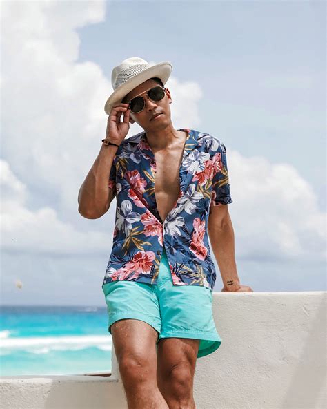 33 Best Beach Outfits For Men What To Wear At The Beach 2022