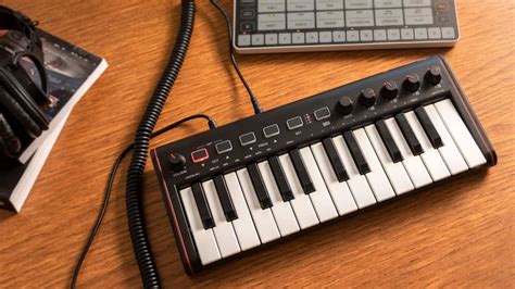 This MIDI Keyboard Controller Series Works With Many Devices