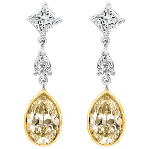 Roman Malakov Pear Shape Diamond Cluster Dangle Earrings For Sale At