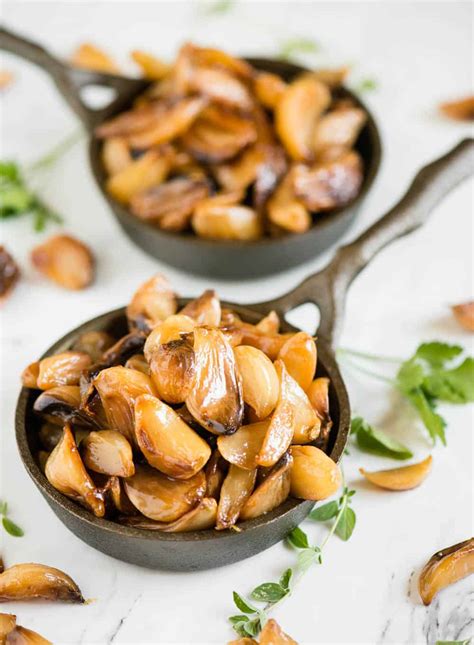 The Easiest Way To Make Roasted Garlic Self Proclaimed Foodie Mytaemin