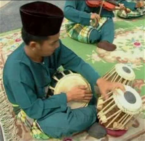 Maka dari itu, tak heran jika indonesia disebut sebagai negara paling kaya. ::Muzik Tradisional Malaysia::