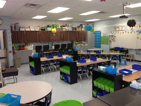 First Grade Fancy The Big Classroom Reveal Classroom Reveal Desk