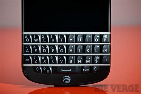 Blackberry Q10 Review Revenge Of The Keyboard The Verge