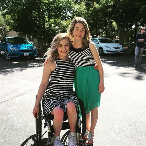 Pin Von Spinalpedia Com Auf Wheelchair Fashion Cute