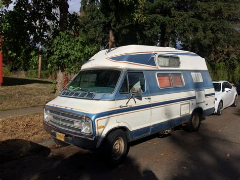 Cc Outtake 1977 Or So Dodge Maxivan Camper Van The Dodgemaster