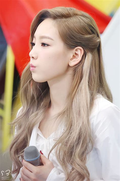 Snsd Taeyeon Korean Hair Color Kpop Hair Color Kpop Hair