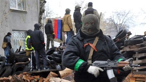 Ukraine Crisis Casualties In Sloviansk Gun Battles Bbc News