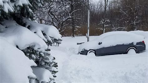 Christmas Storm Buries Erie Pennsylvania With Record Snowfall Cbs News