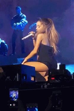 Ariana Grande Hot GIFs Tenor