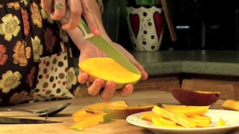 The Best Way To Cut A Mango Youtube