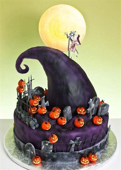 Those topsy turvy's are so underestimated. 30 Creative and Inspirational Halloween Cake Ideas ...