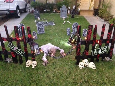 20 Front Yard Halloween Decorations Ideas Hmdcrtn