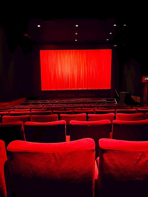 Cinema Theatre Pictures Download Free Images On Unsplash