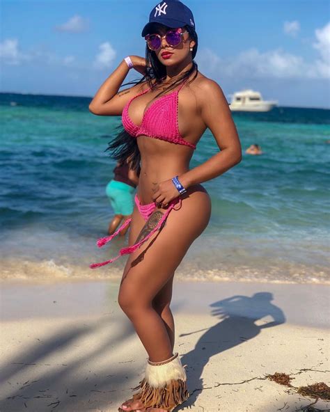 Carolina Velez Betancourth Mujeres Sexy