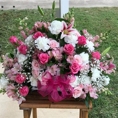 So if the deceased happened to have a bad insurance plan, or if no one liked him much and a cheap funeral is in order. Sympathy basket | Funeral flower arrangements, Same day ...