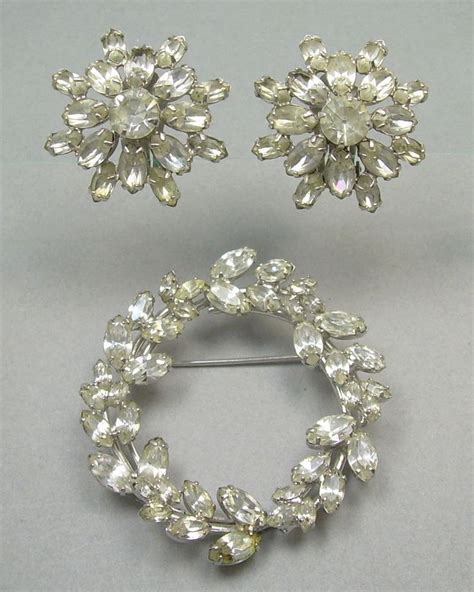 Vintage Rhodium Plated Clear Marquise Round Rhinestones Earrings And
