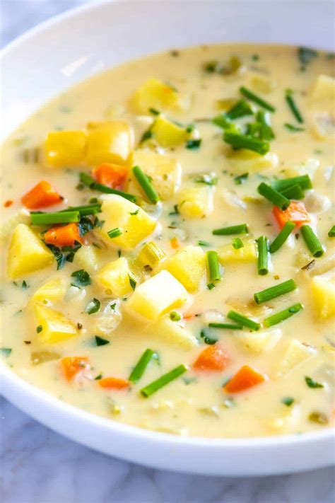 When it foams, add the potatoes and onions and toss them in the butter until well coated. Easy Creamy Homemade Potato Soup