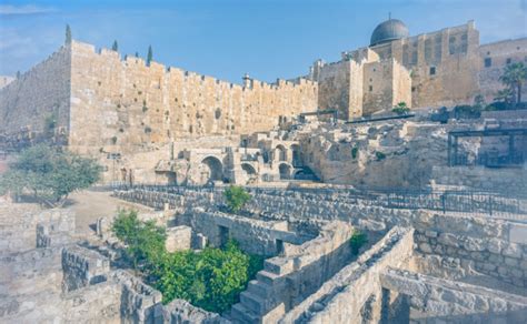 We recommend upgrading to the. 2020 בסיפורים: איך כותבים את ירושלים? | ישראל היום