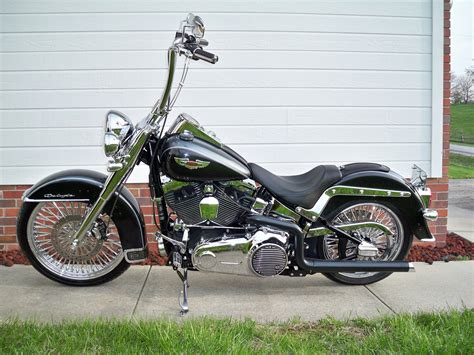 2011 Harley-Davidson® FLSTN Softail® Deluxe (Black Pearl / Charcoal ...