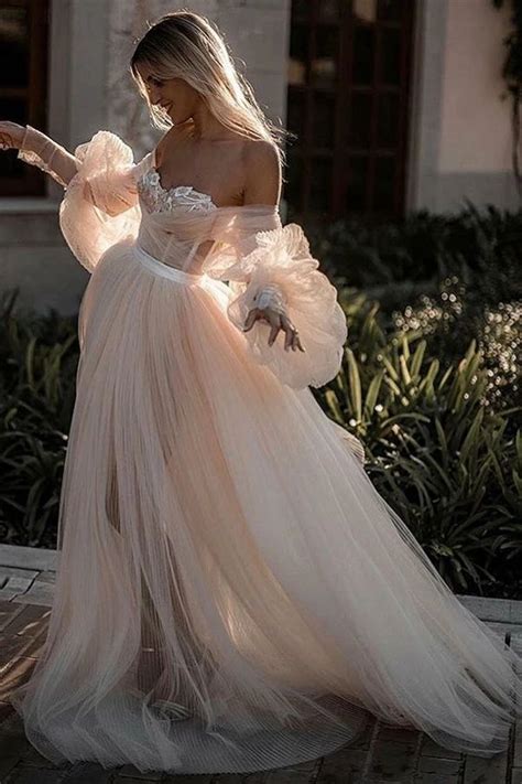 Chic Elegant Flowy Long Backless Beach Wedding Dresses With Sleeves
