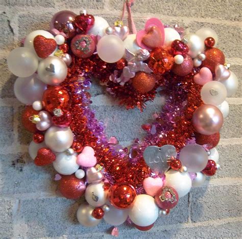 Are you going to make one for yourself? Valentines Day Vintage Bulb Wreath | Create Everyday