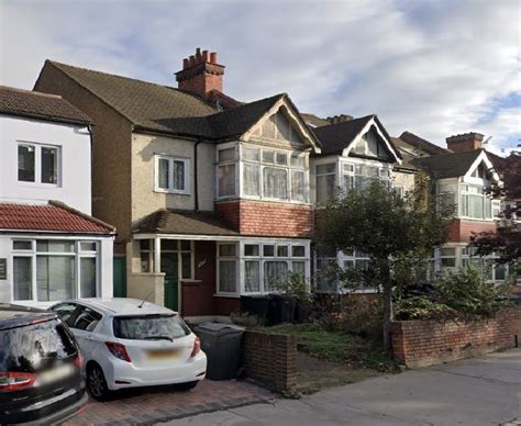 3 Bed Semi Detached House For Sale In Lower Addiscombe Road Addiscombe