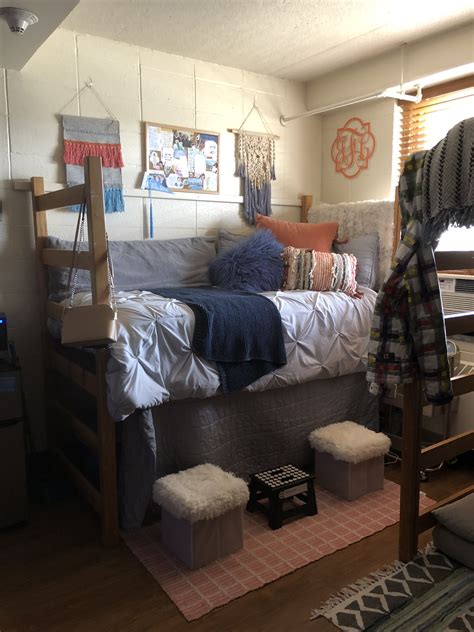 Dorm Room In Hinton James At Unc Chapel Hill Hojo Hintonjames Unc