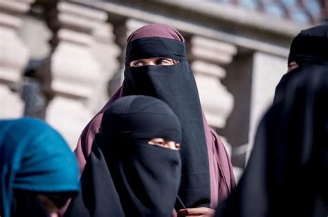 Why Do Some Muslim Women Wear Burkas And Niqabs