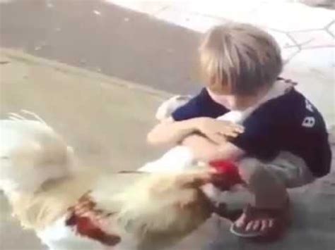 Cute Baby Hugs Chickens Very Cute Pure Products Happy Life Baby Hug