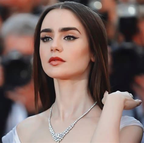 Lily Collins Tumblr Icons