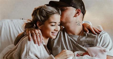 Kane Brown Is A Dad Country Singer And Wife Katelyn Welcome Daughter