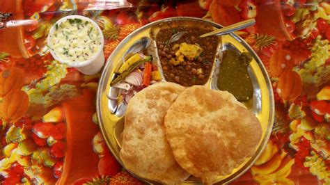 15 Delicious Street Food Of India Everyone Must Taste Tripnxt Blog