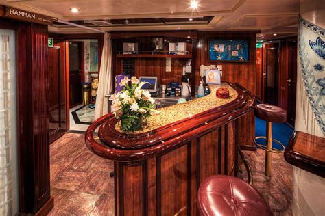 Royal Clipper Mediterranean Cruise Hitrety