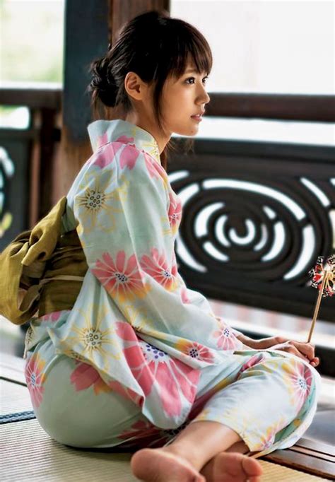 2019 年の「「美女 着物 And 浴衣 Beauty Kimono And Yukata 」おしゃれまとめの人気アイデア｜pinterest ｜kurosuke」 浴衣美人、浴衣、着物 美人