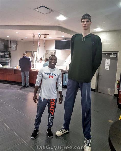 Robert Bobroczkyi Giant Tall People Giant People Tall Guys