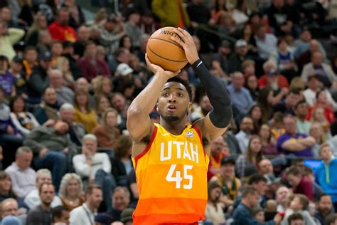 Donovan mitchell put the jazz on his back in a monster 45 point effort that brought back memories of michael jordan & his flu game against utah. Donovan Mitchell update: Jazz PG will play Tuesday vs. Nets - DraftKings Nation