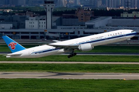 China Southern Airlines Boeing 777 300er B 7185 Shan Flickr