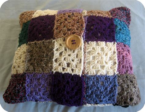 A Blade Of Grass Granny Square Cushion Cover Free Crochet Pattern Crochet Cushion Cover