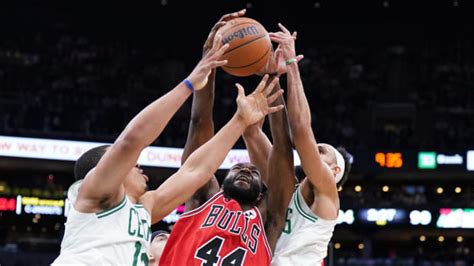 here s what stood out in the celtics win vs bulls boston clamps down defensively to overcome