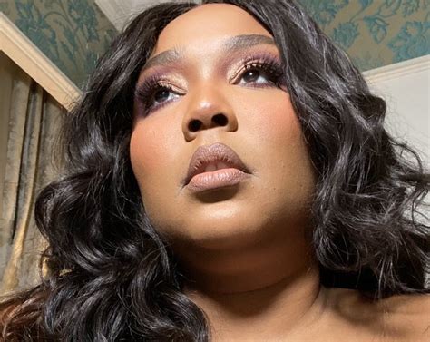 Последние твиты от all the rumors are true (@lizzo). Breakout star Lizzo leads Grammy nominations with eight
