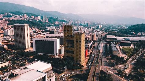Barrios Estrato 3 Y 4 En Medellín Y El Valle De Aburrá