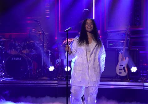 Ella Mai Performs Trip On ‘the Tonight Show Hwing