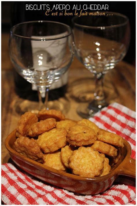 Biscuits apéritifs maison au cheddar