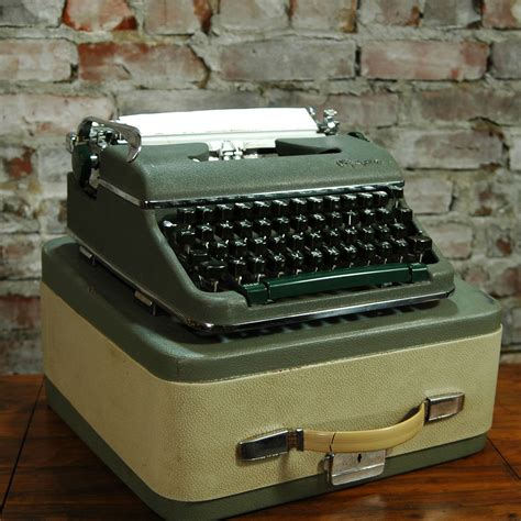 Vintage Typewriter Vintage Love Retro Vintage Writing Machine Vintage Typewriters Pretty