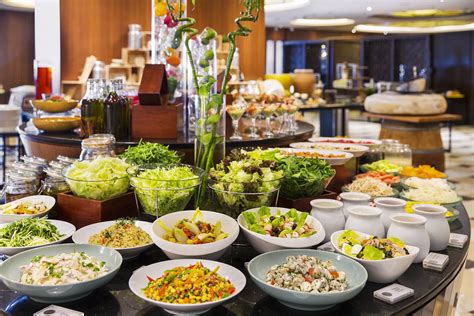 Chengdu pearl international hotel ⭐ , china, chengdu, 329 erduan jiefang road: Delicious Buffet Lunch at Howard Johnson Hotel - Dubai, UAE